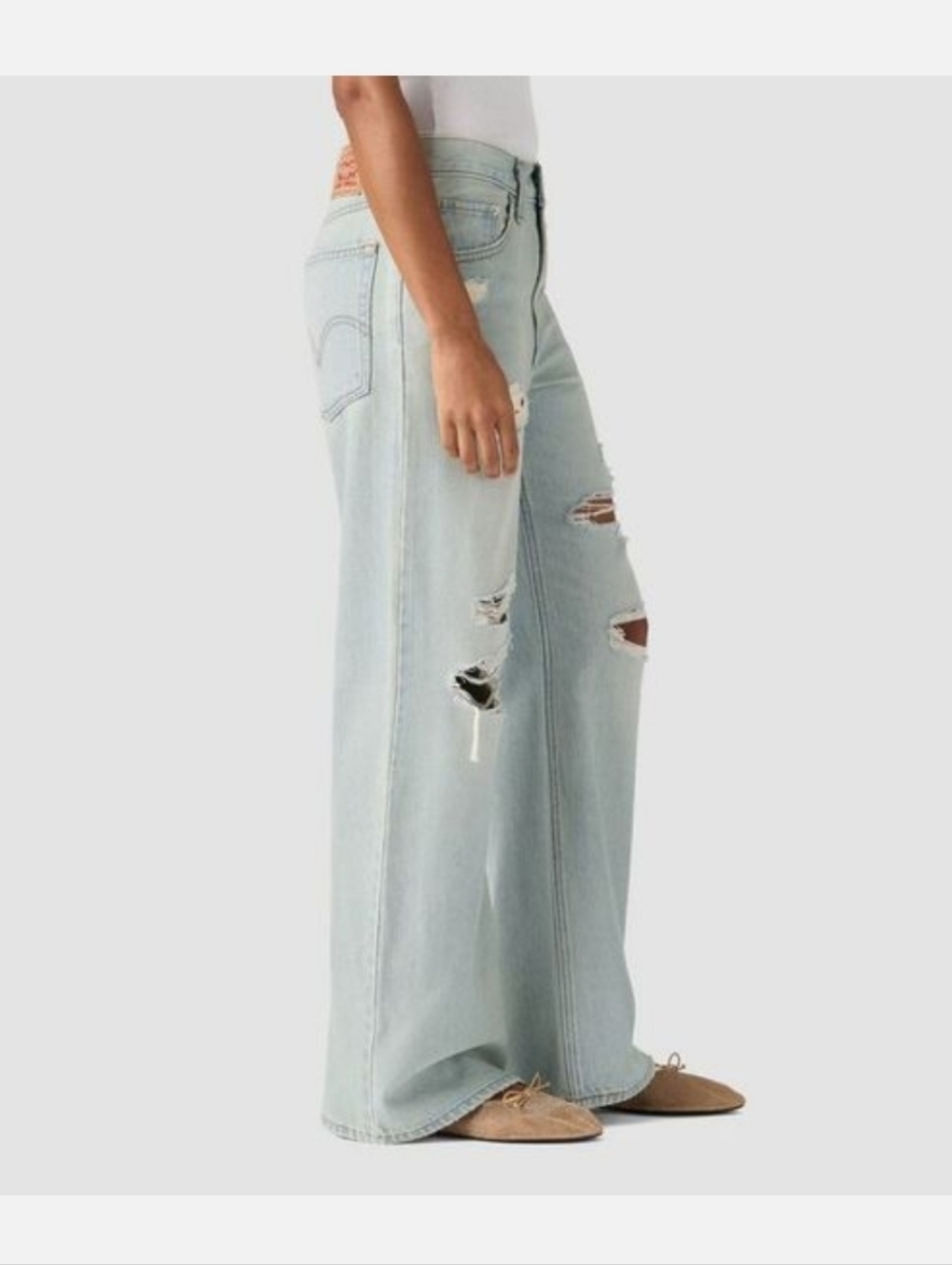 NWT! Levi's, Middy Loose Bootcut Jeans, Que Pas Que Pasa, 29 ×31, MSRP $75 - Picture 3 of 9
